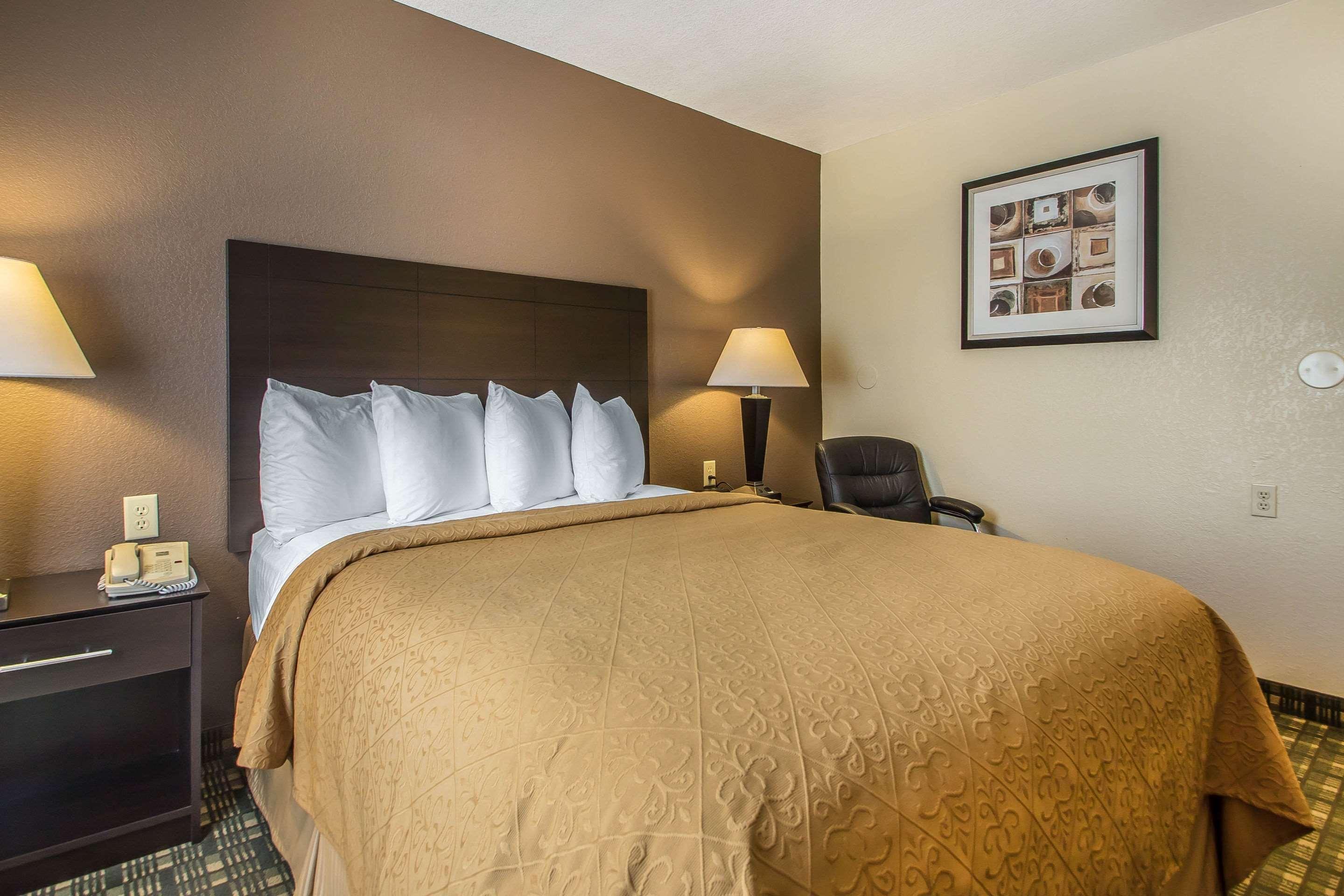 Quality & Hotel 2*